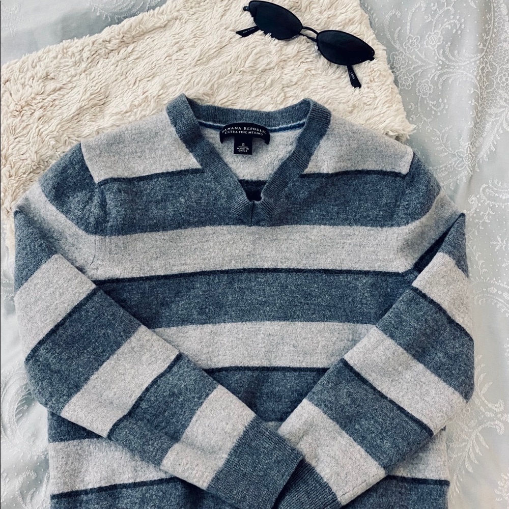 100% MERINO Extra Fine Wool Sweater